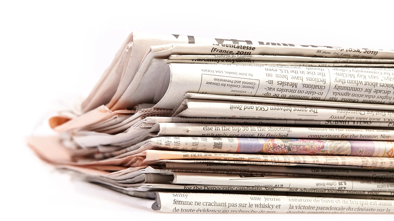 Vecteezy stack of newspaper 1961329